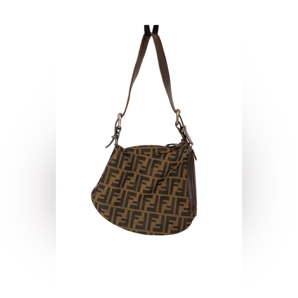 vintage fendi oyster bag